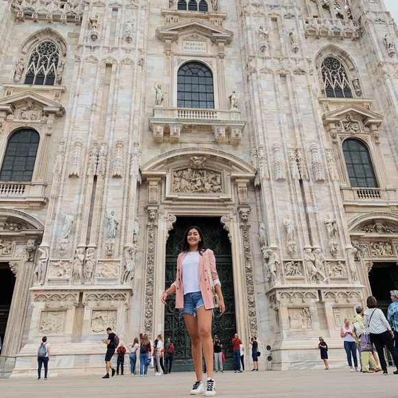 Meet your Posher, Tatianna - Picture 4 of 4